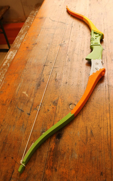 This 3D-printed Far Cry recurve bow slots together (glueing recommended).