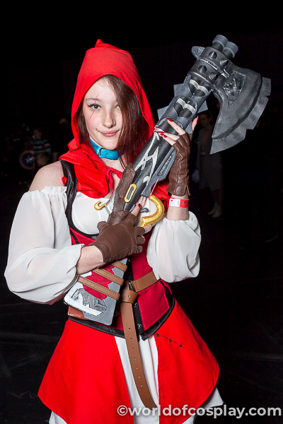 The best of both killing worlds! Axe and shotgun from Overwatch. MCM London Comic Con October 2021. ©lezanophoto/worldofcosplay.com